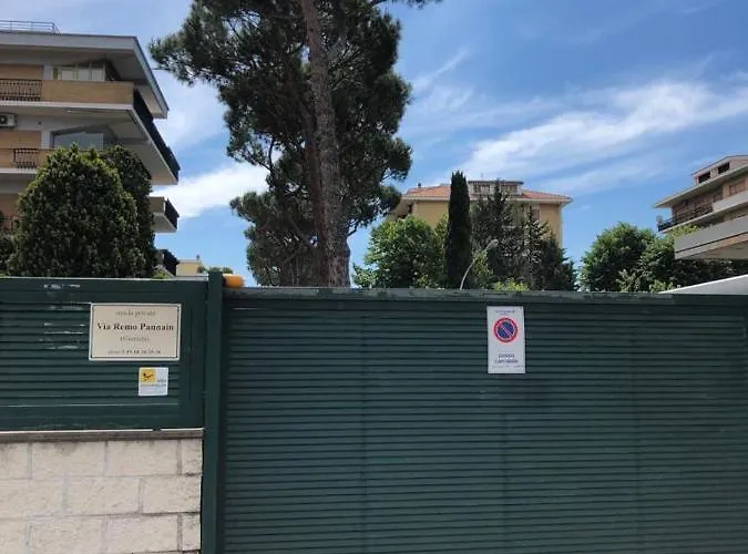 アパート Eva's House